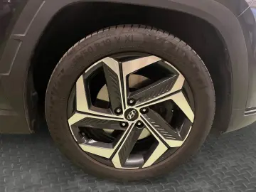 HYUNDAI Tucson 1.6 T-GDI Prime 4xSHZ ACC Akustikglas LED