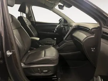 HYUNDAI Tucson 1.6 T-GDI Prime 4xSHZ ACC Akustikglas LED
