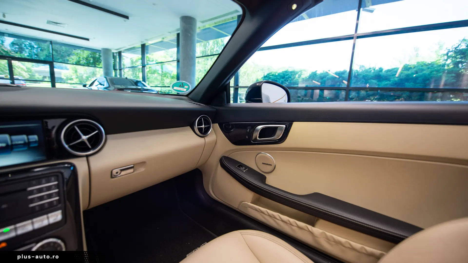 Mercedes-Benz SLC 300 AMG Sport