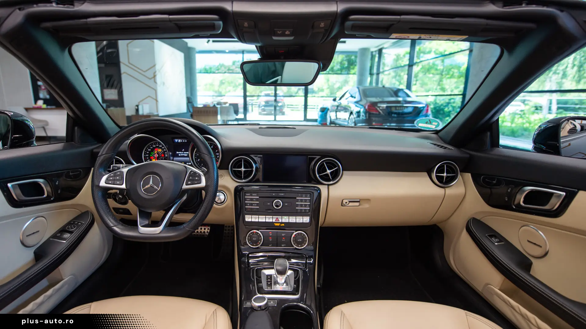 Mercedes-Benz SLC 300 AMG Sport