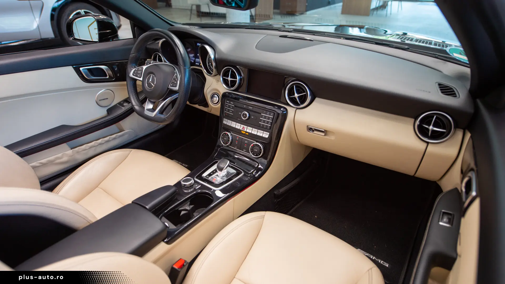 Mercedes-Benz SLC 300 AMG Sport