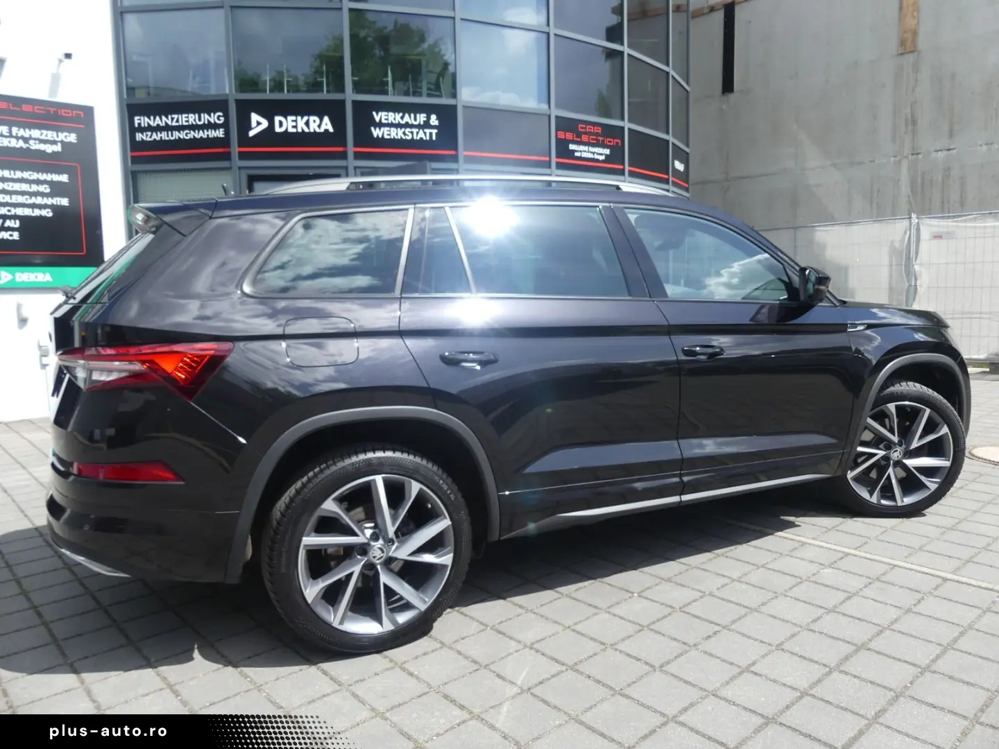 SKODA Kodiaq 2.0 TDi Sportline 4x4 7-SITZE PANO LED AC