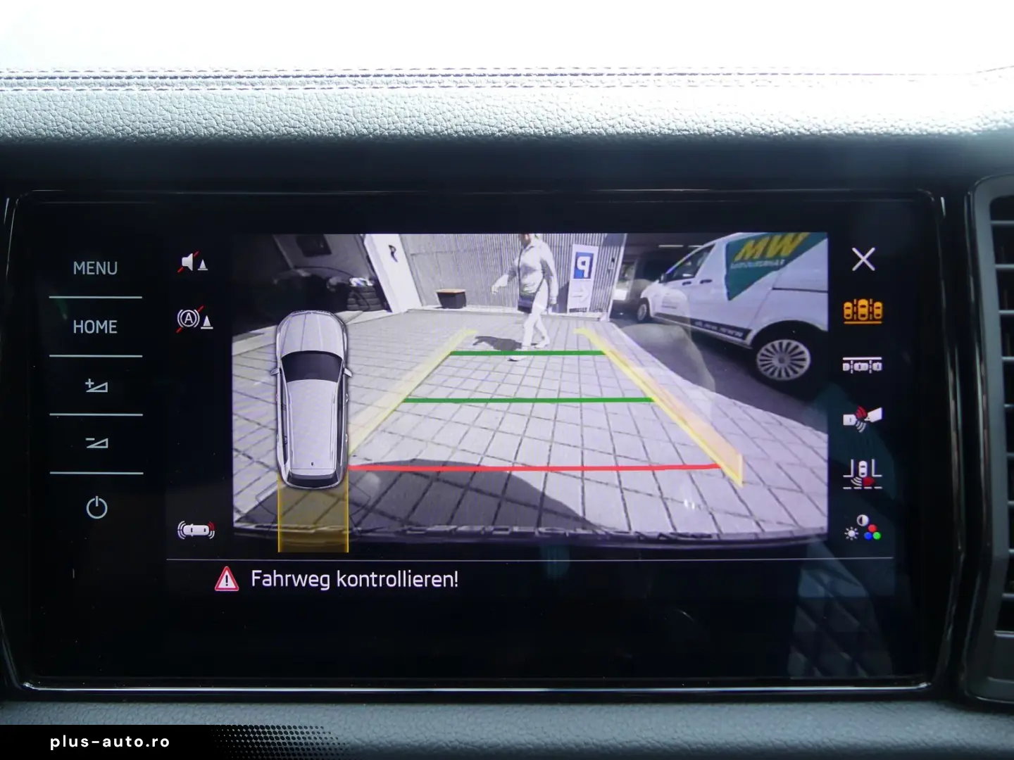 SKODA Kodiaq 2.0 TDi Sportline 4x4 7-SITZE PANO LED AC