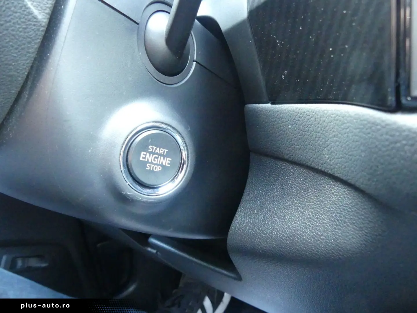 SKODA Kodiaq 2.0 TDi Sportline 4x4 7-SITZE PANO LED AC