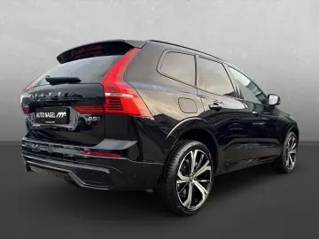 VOLVO XC60 B5 AWD Plus Dark AHK 21
