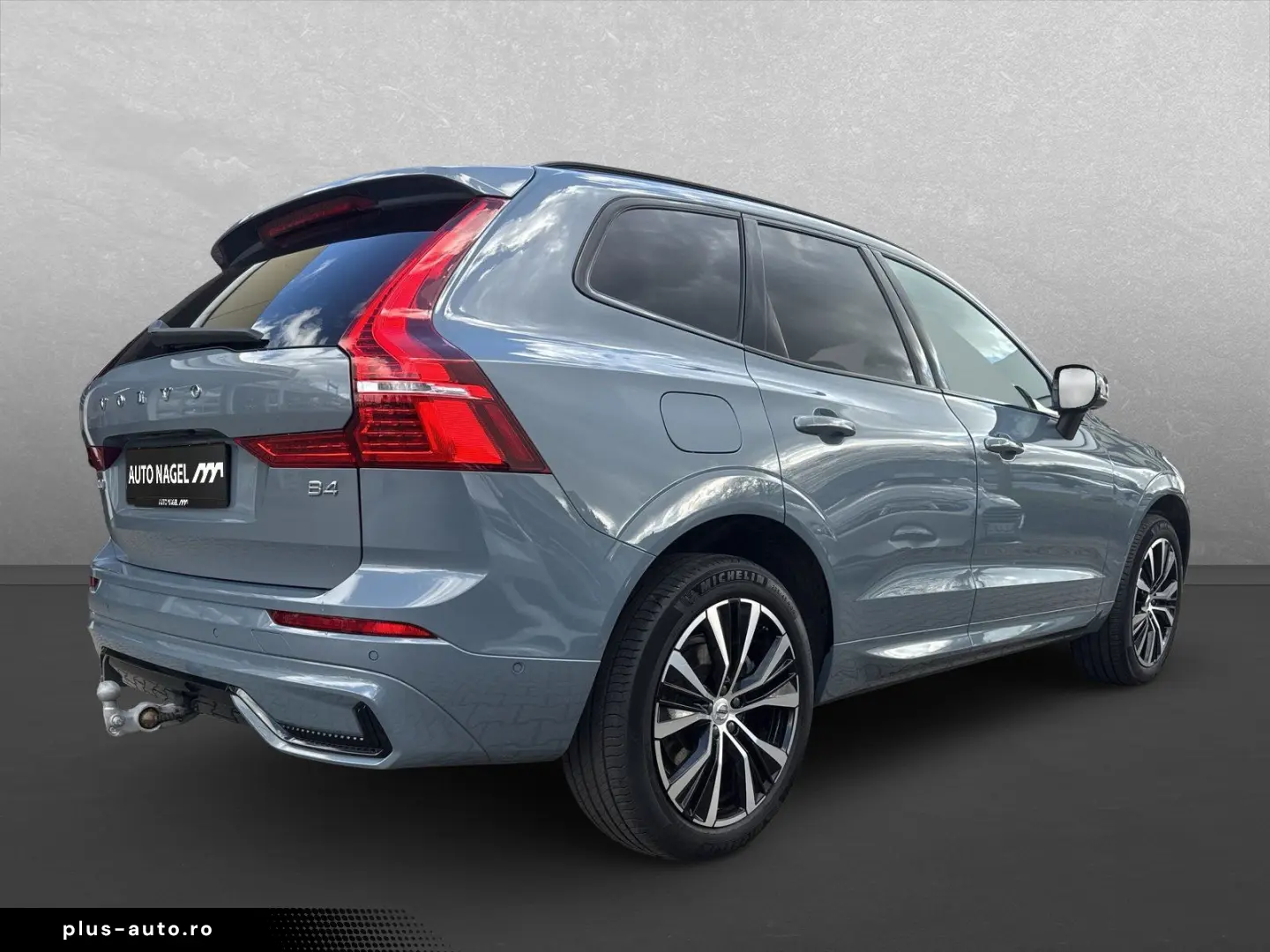 VOLVO XC60 B4 Plus Dark   AHK   20