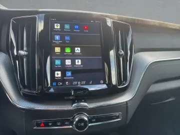 VOLVO XC60 B4 Plus Dark   AHK   20