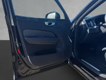 VOLVO Volvo XC60 Black Edition Plus B5 Mild-Hybrid