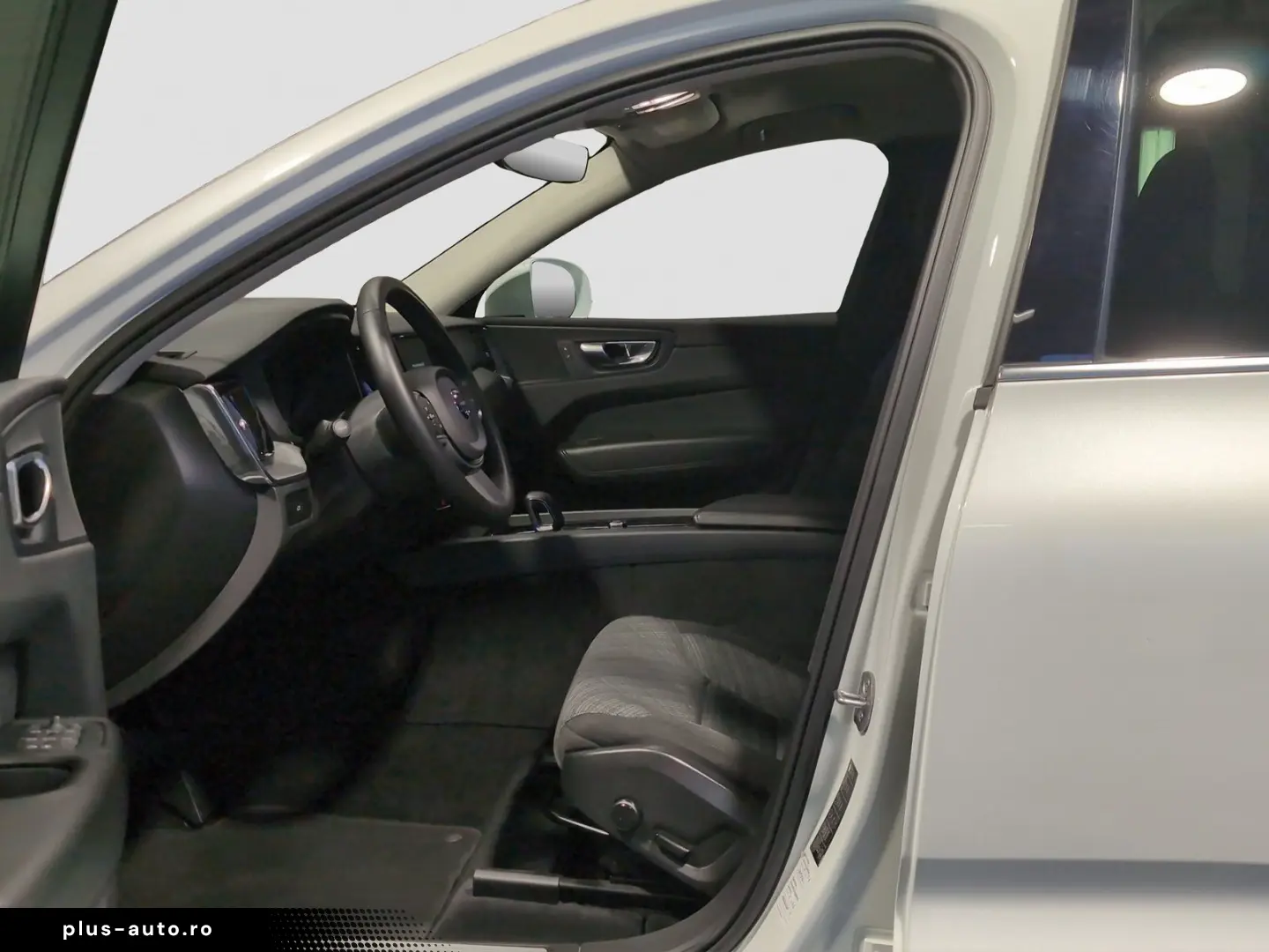 VOLVO XC60 B4 AWD Diesel Core AHK Kamera Lenkradhzg