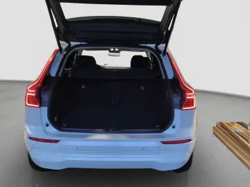 VOLVO XC60 B4 AWD Diesel Core AHK Kamera Lenkradhzg