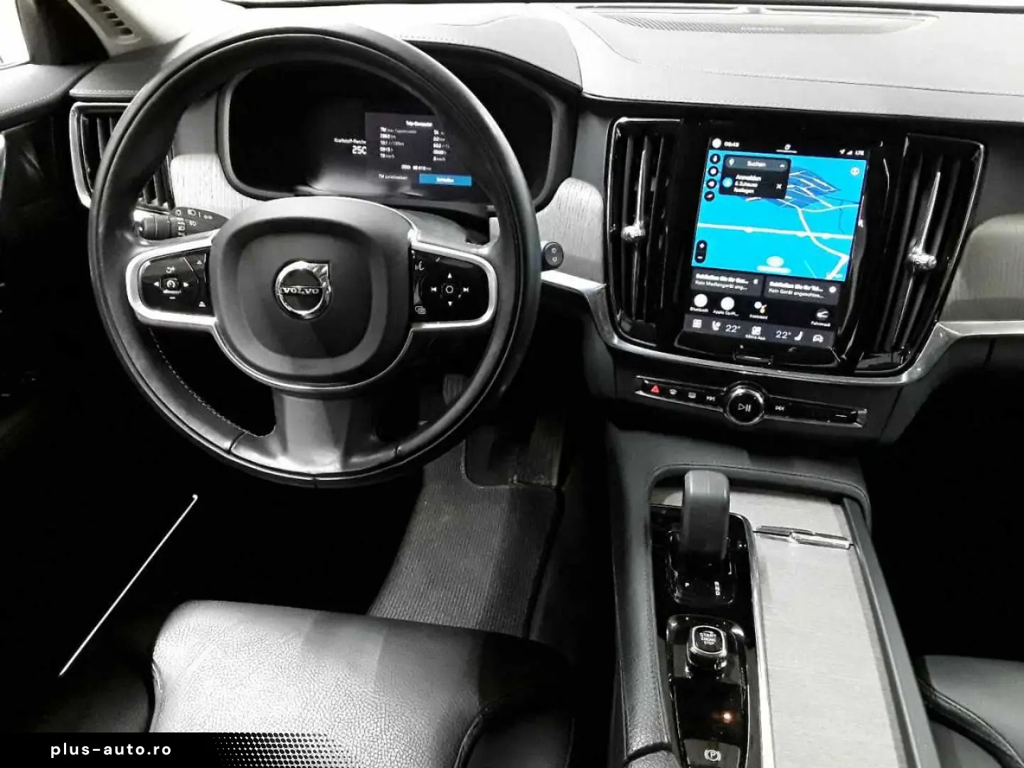 VOLVO V90 Cross Country B4 D AWD Pro PANO AHK