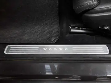 VOLVO V90 Cross Country B4 D AWD Pro PANO AHK