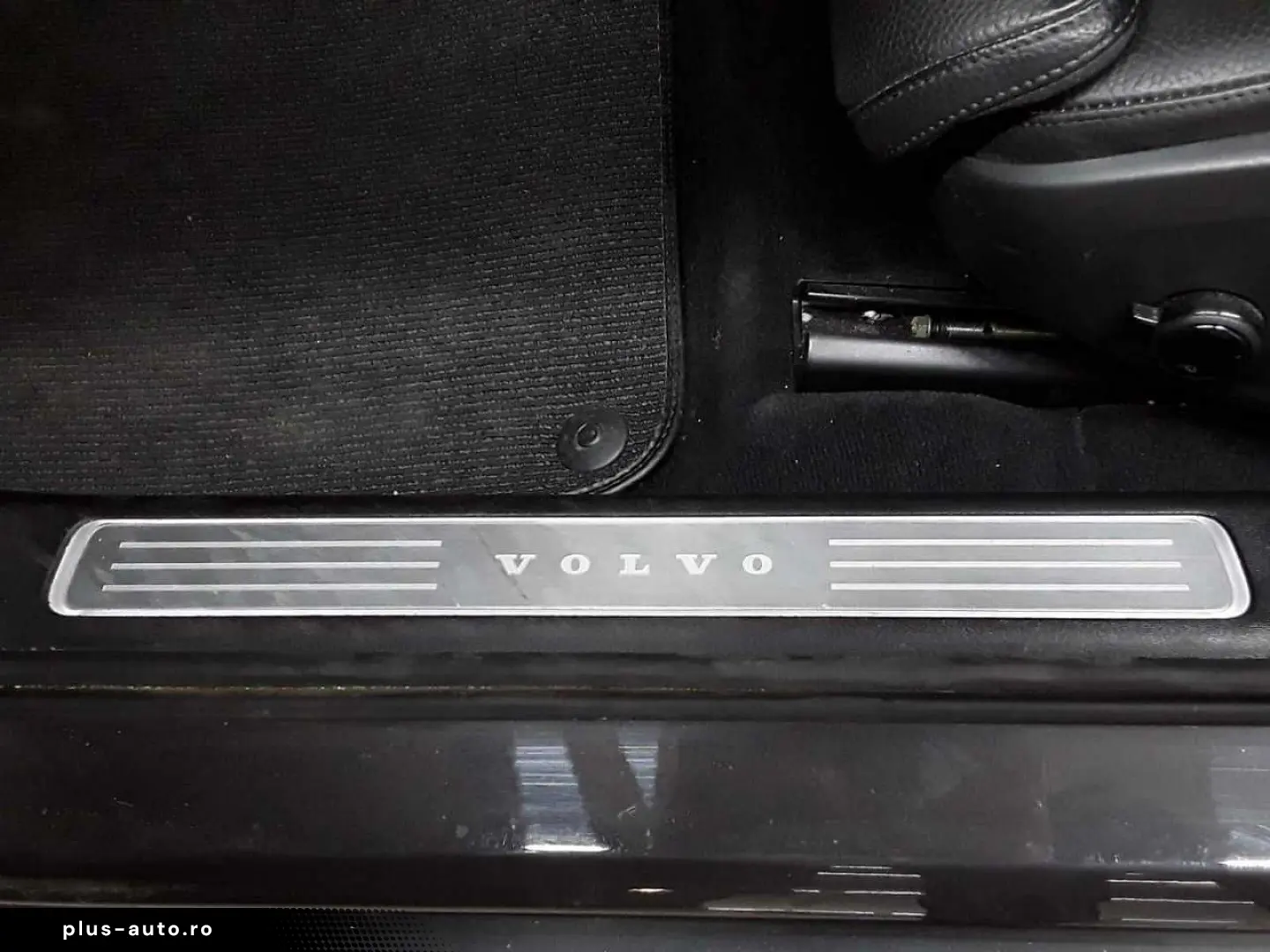 VOLVO V90 Cross Country B4 D AWD Pro PANO AHK