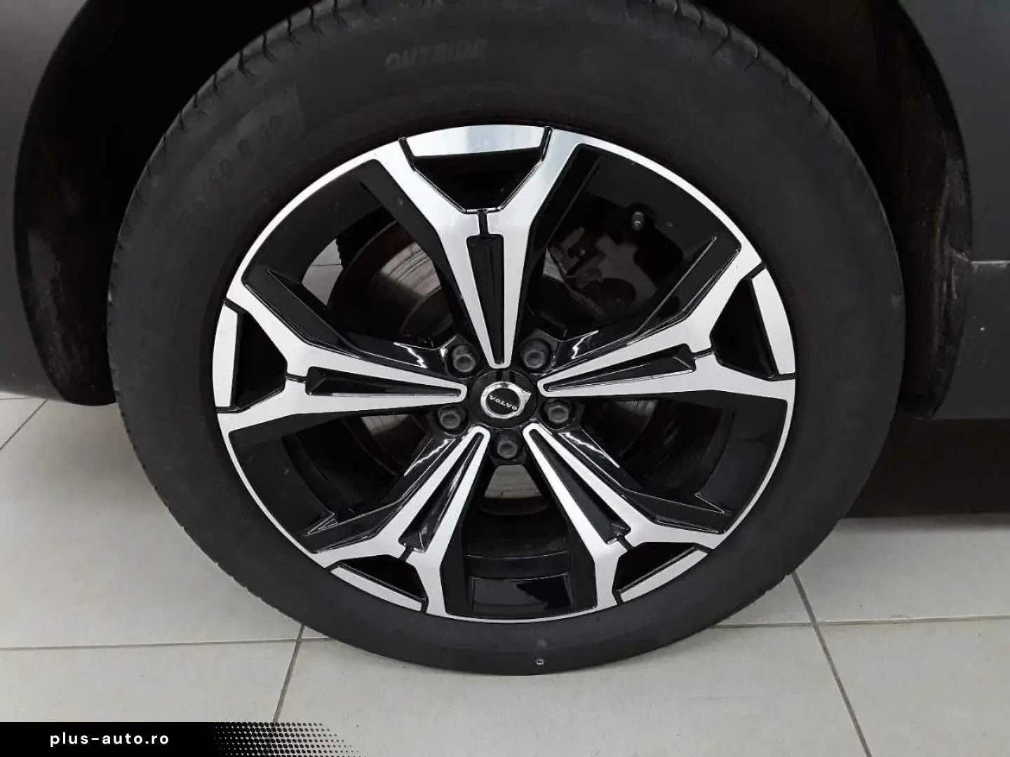 VOLVO V90 Cross Country B4 D AWD Pro PANO AHK