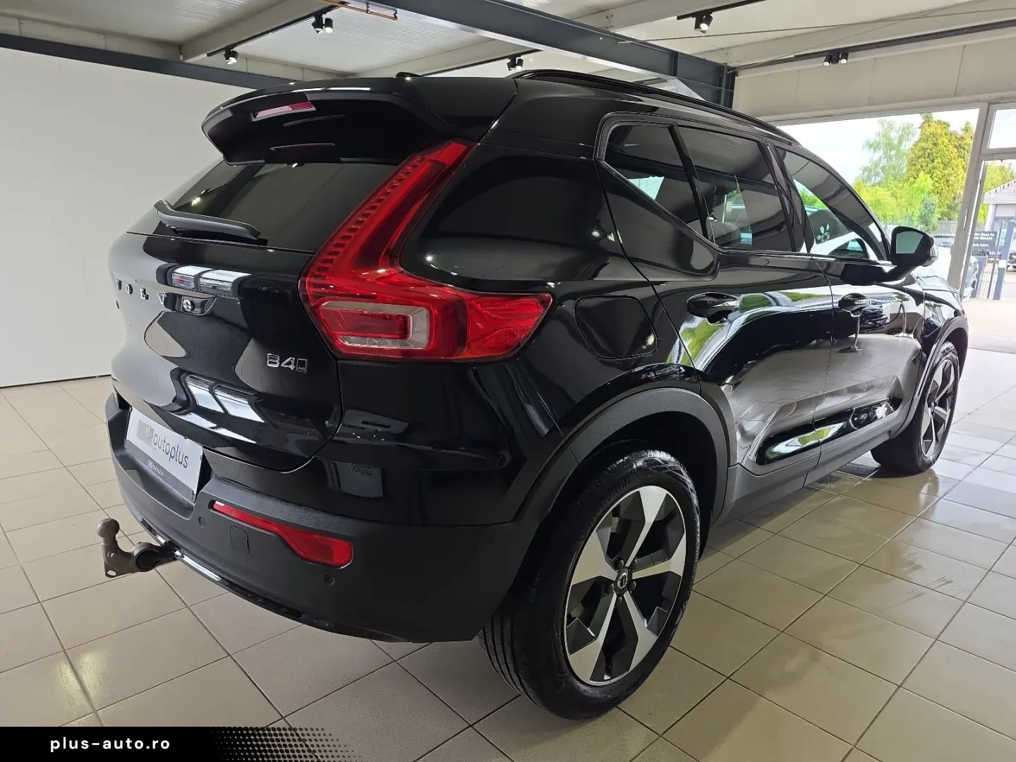 VOLVO XC40 B4 Ultimate Dark AWD ACC BLIS AHK 360  LED