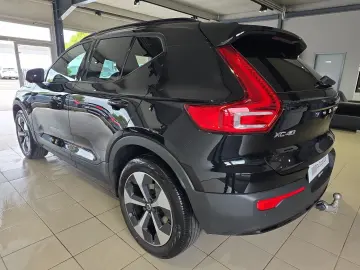 VOLVO XC40 B4 Ultimate Dark AWD ACC BLIS AHK 360  LED