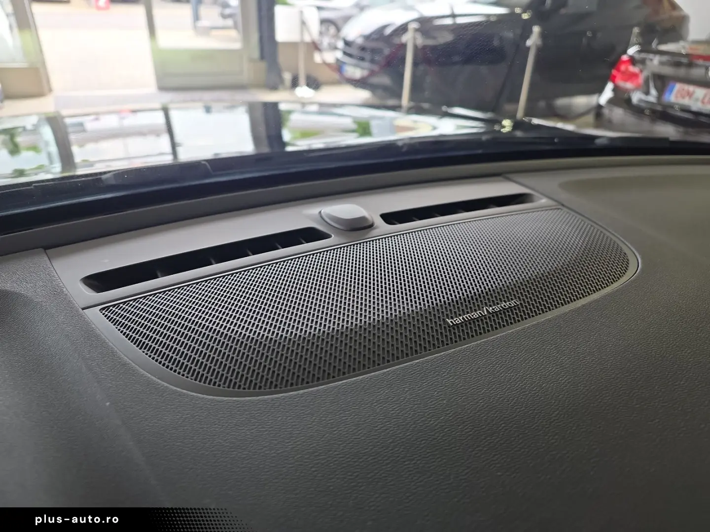 VOLVO XC40 B4 Ultimate Dark AWD ACC BLIS AHK 360  LED