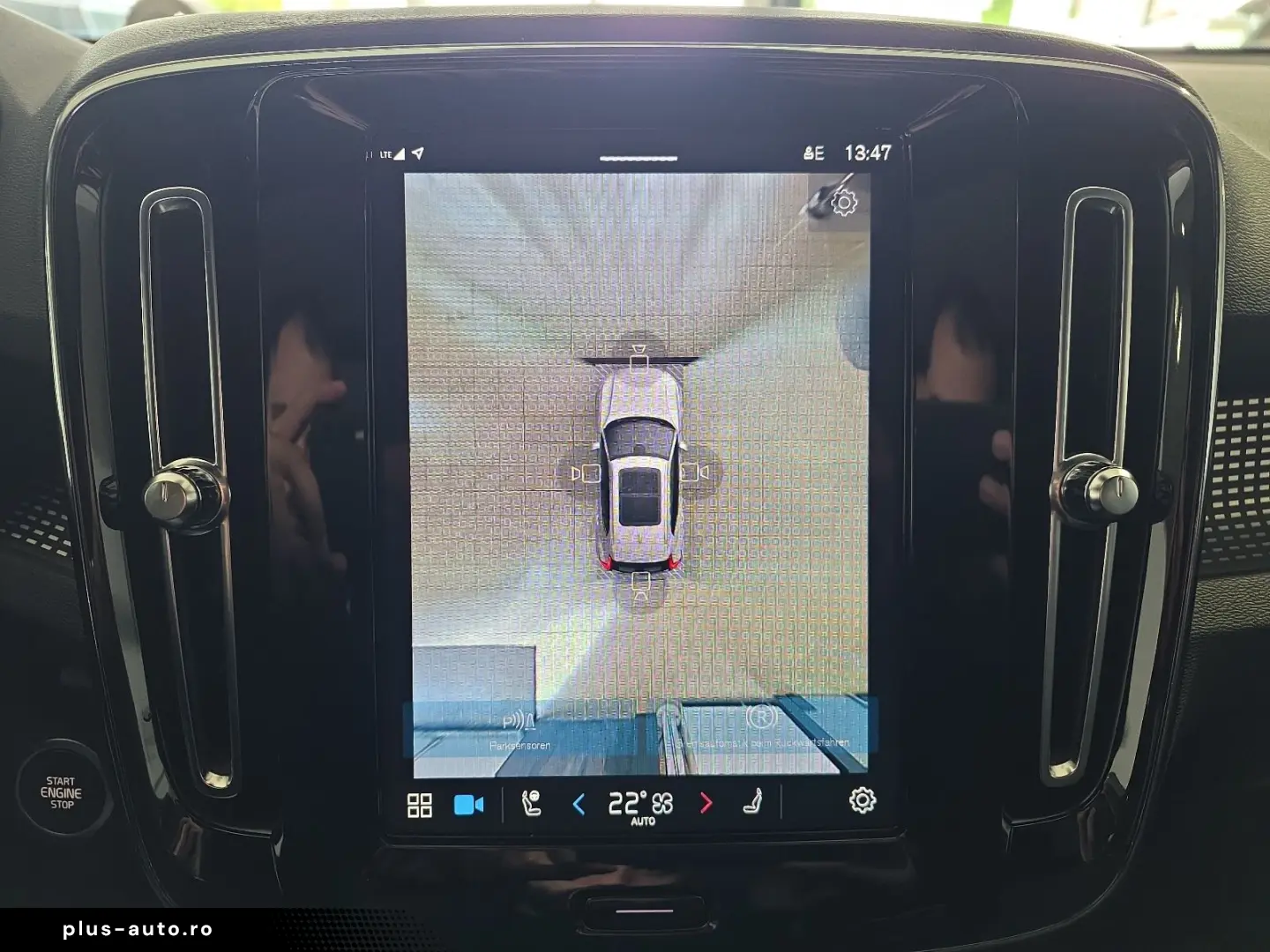 VOLVO XC40 B4 Ultimate Dark AWD ACC BLIS AHK 360  LED
