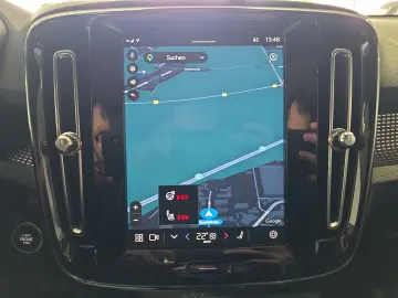 VOLVO XC40 B4 Ultimate Dark AWD ACC BLIS AHK 360  LED