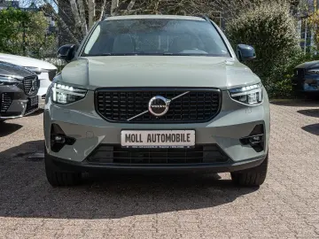 VOLVO XC40 Ultimate Dark AWD AHK Leder Digitales Cockp