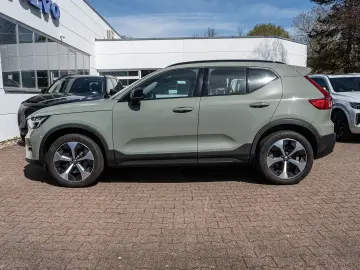 VOLVO XC40 Ultimate Dark AWD AHK Leder Digitales Cockp