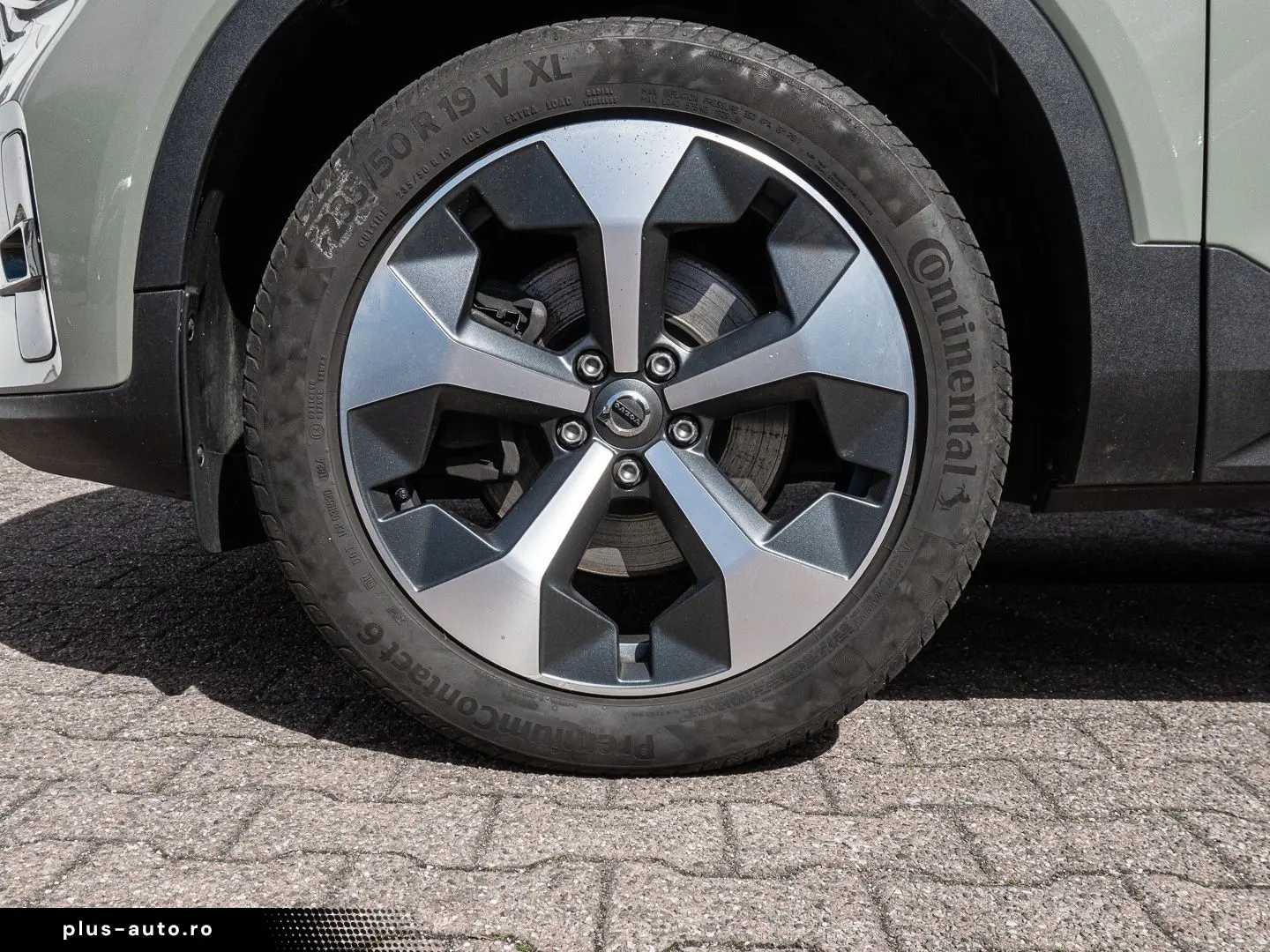 VOLVO XC40 Ultimate Dark AWD AHK Leder Digitales Cockp