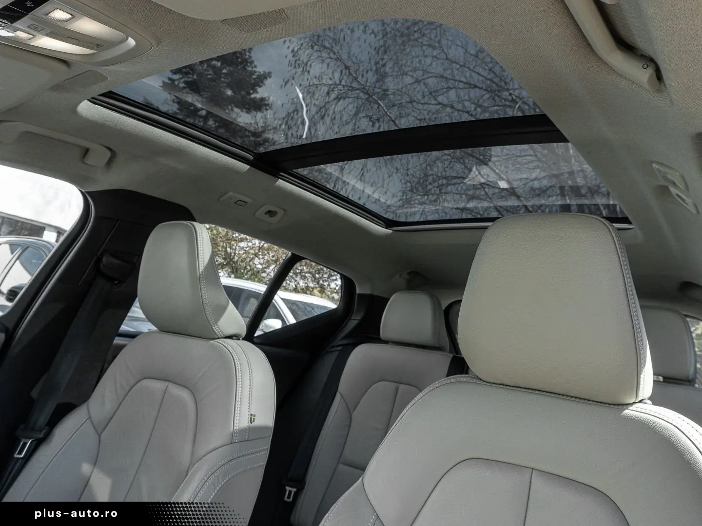 VOLVO XC40 Ultimate Dark AWD AHK Leder Digitales Cockp
