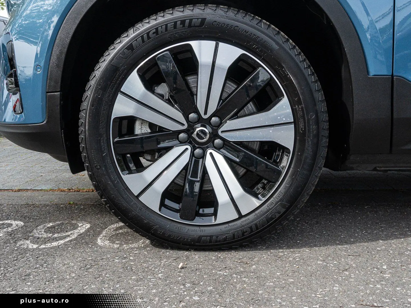 VOLVO C40 Ultimate Recharge Pure Electric AWD 360 ACC
