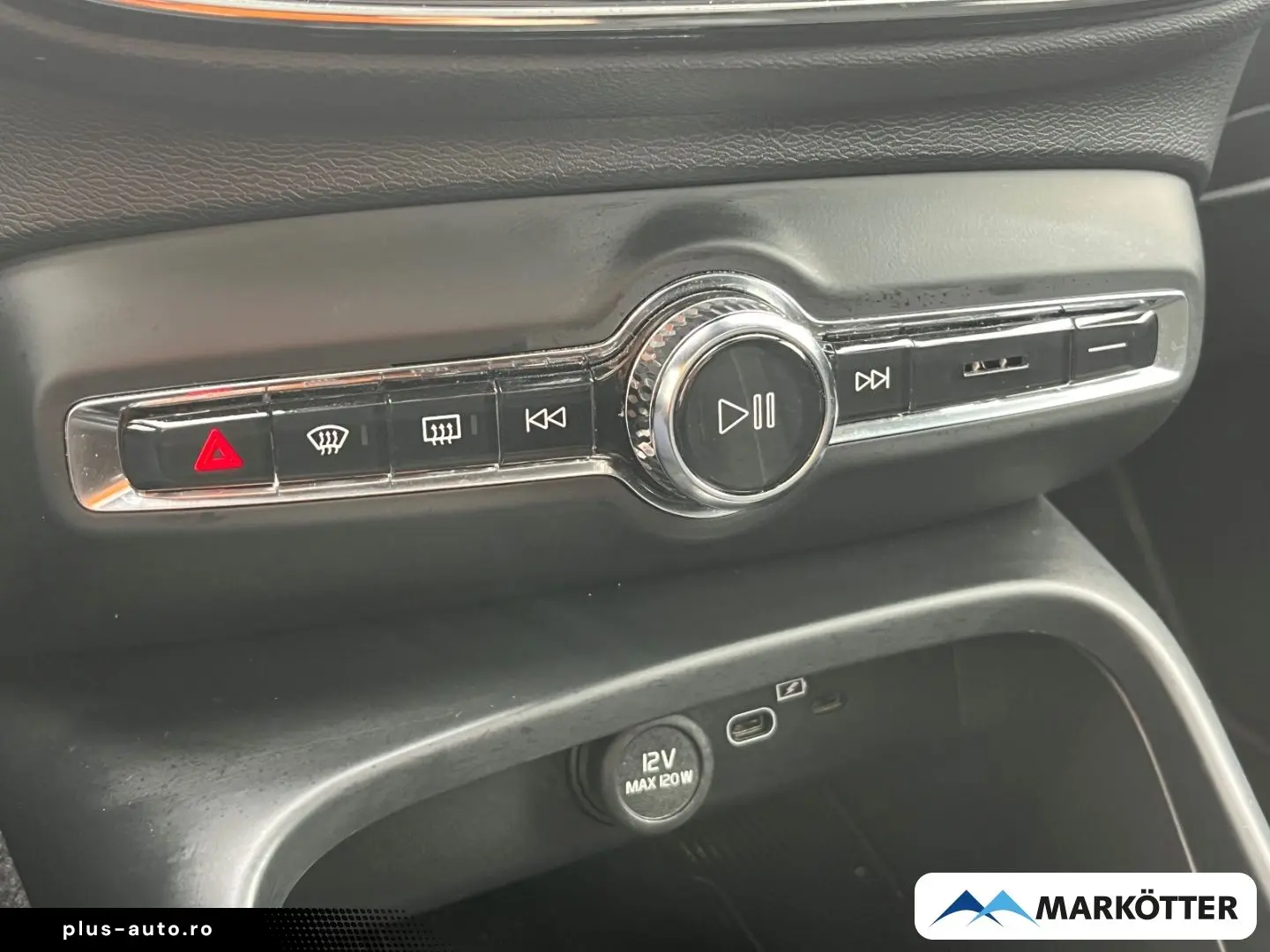 VOLVO C40 Plus Recharge Twin Motor AWD ACC BLIS Pano