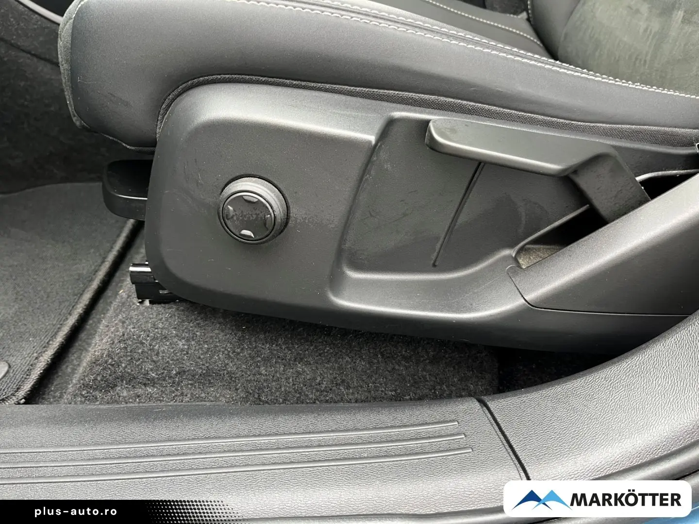 VOLVO C40 Plus Recharge Twin Motor AWD ACC BLIS Pano