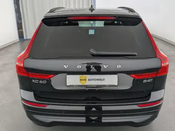 VOLVO XC 60 B4 AWD Core LED NAVI ACC RFK