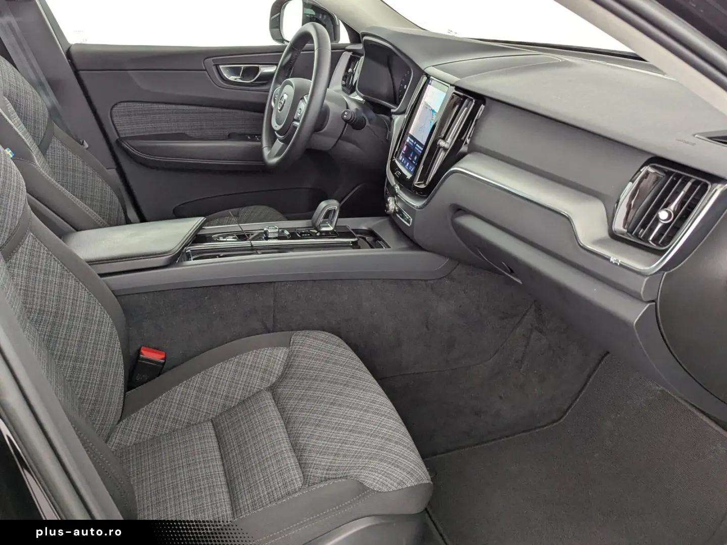 VOLVO XC 60 B4 AWD Core LED NAVI ACC RFK