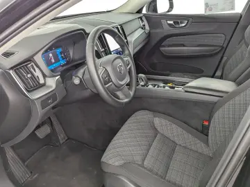 VOLVO XC 60 B4 AWD Core LED NAVI ACC RFK