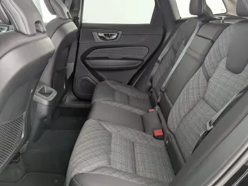 VOLVO XC 60 B4 AWD Core LED NAVI ACC RFK