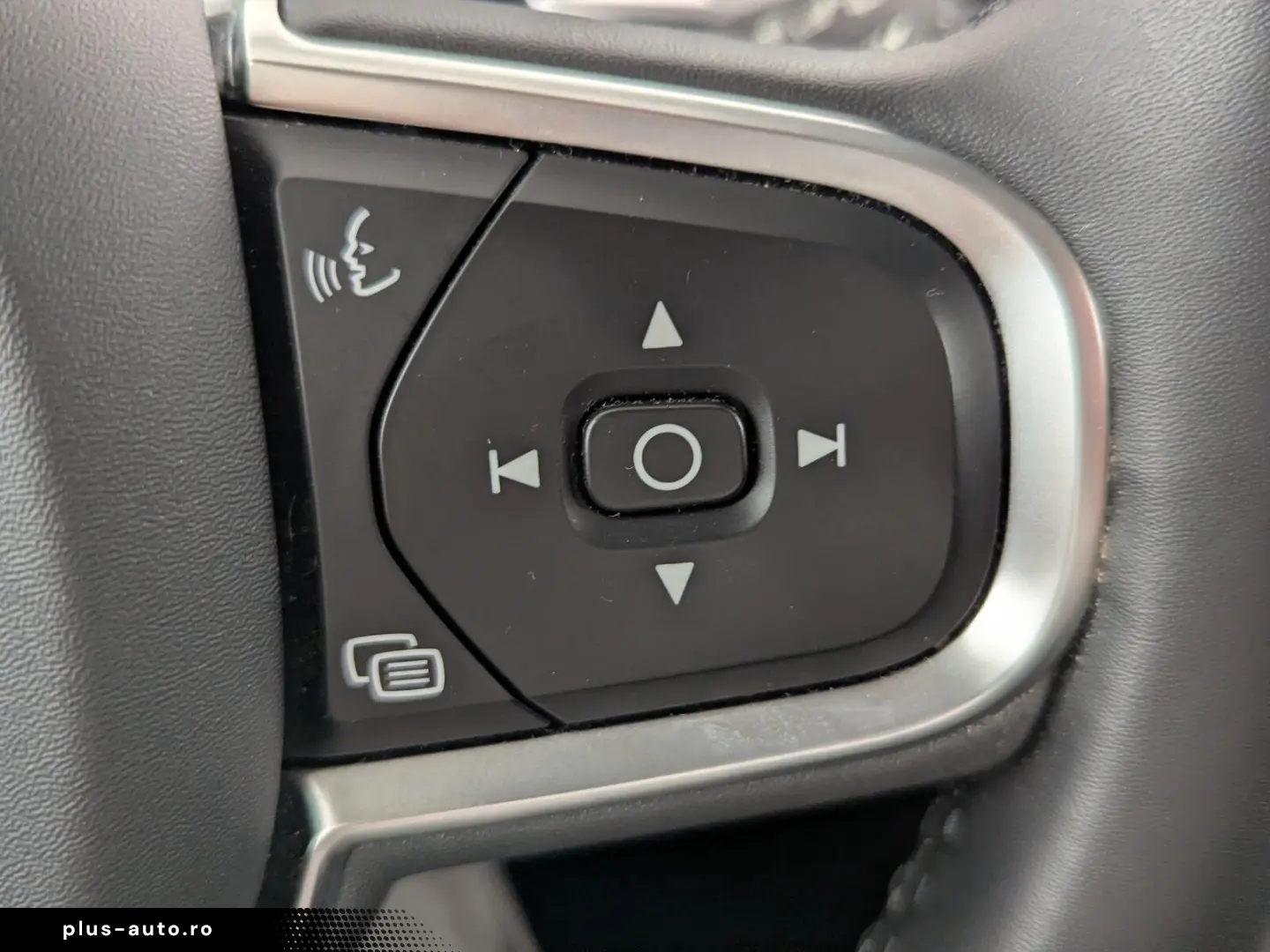 VOLVO XC 60 B4 AWD Core LED NAVI ACC RFK