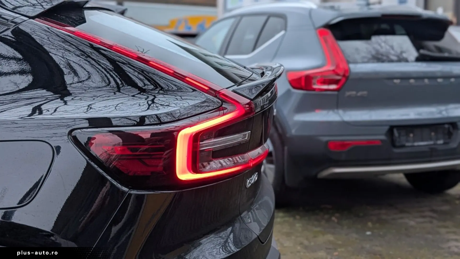 VOLVO C40
