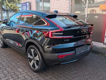 VOLVO C40