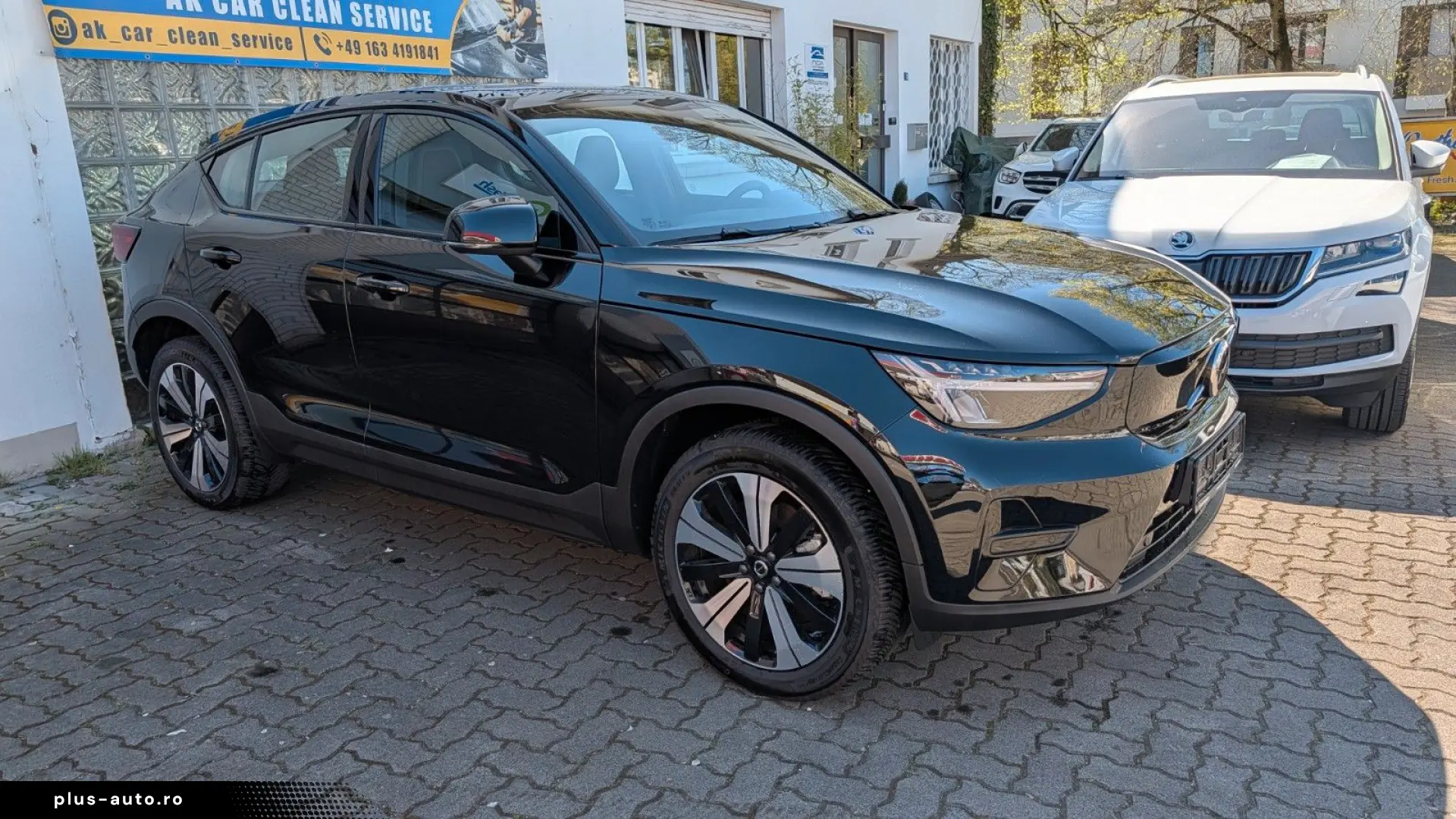 VOLVO C40
