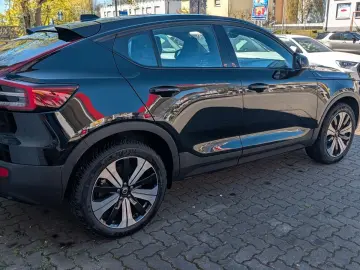 VOLVO C40