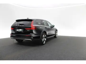 VOLVO V60 Cross Country B4 Plus AWD LEDER H K NAVI LED