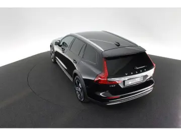 VOLVO V60 Cross Country B4 Plus AWD LEDER H K NAVI LED