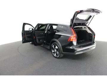 VOLVO V60 Cross Country B4 Plus AWD LEDER H K NAVI LED
