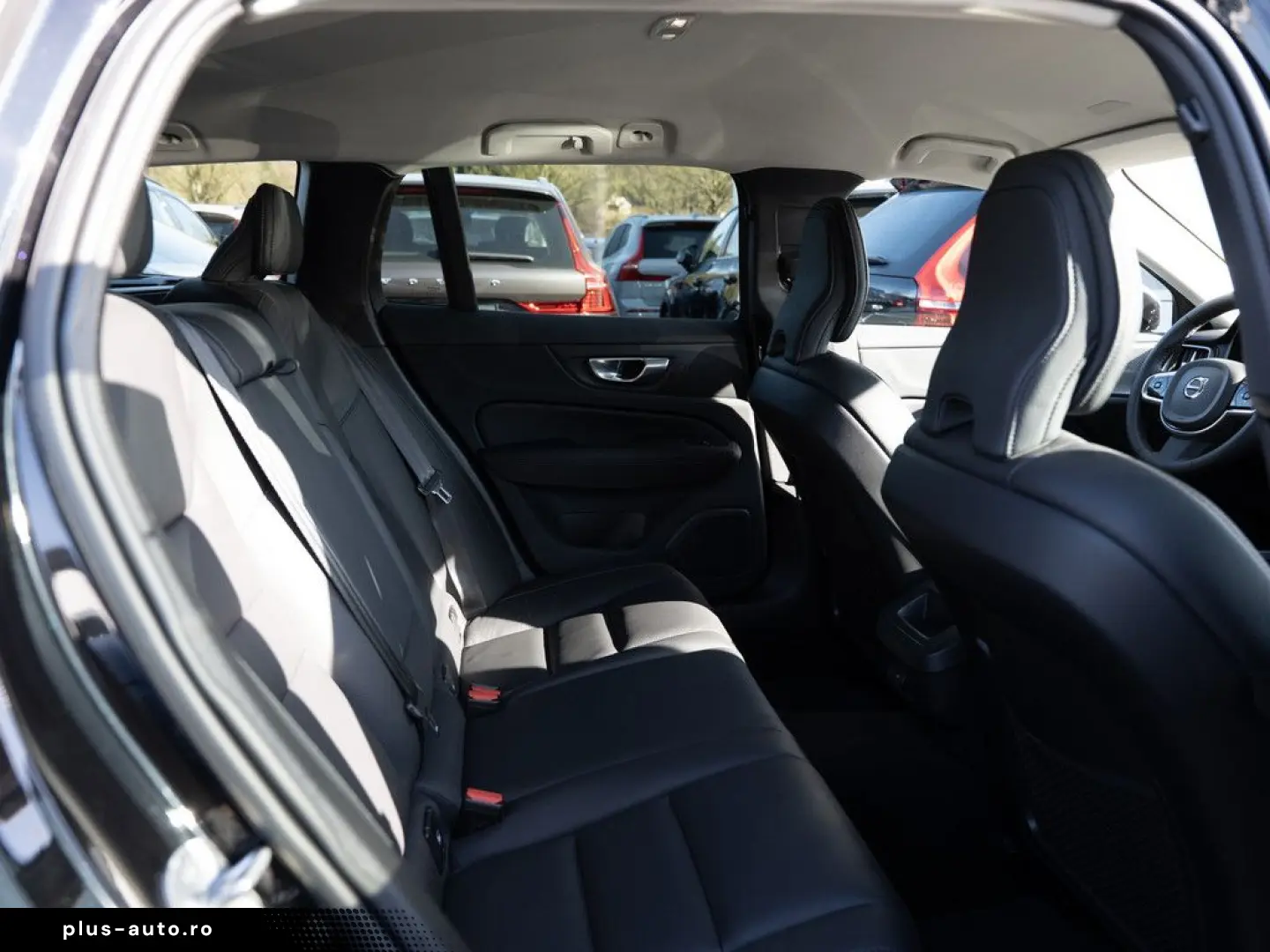 VOLVO V60 Cross Country B4 Plus AWD LEDER H K NAVI LED