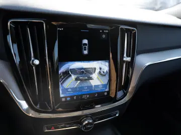 VOLVO V60 Cross Country B4 Plus AWD LEDER H K NAVI LED