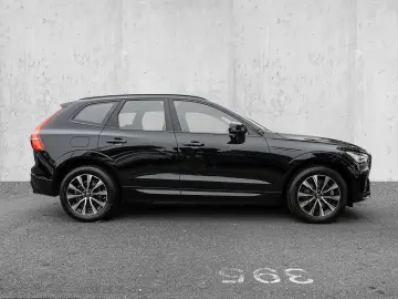 VOLVO XC60 B4 AWD Plus Dark AWD AHK LED