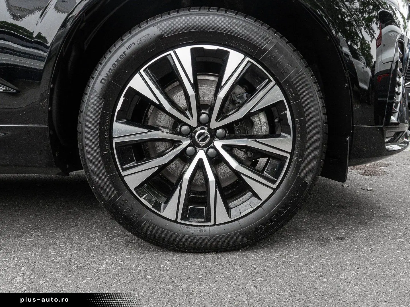 VOLVO XC60 B4 AWD Plus Dark AWD AHK LED