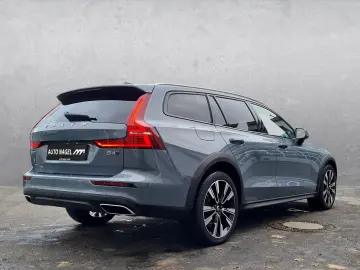 VOLVO V60 Cross Country B4 AWD Licht-Paket Sitz-Paket
