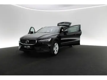 VOLVO V60 Cross Country B4 Plus AWD KAMERA NAVI LED