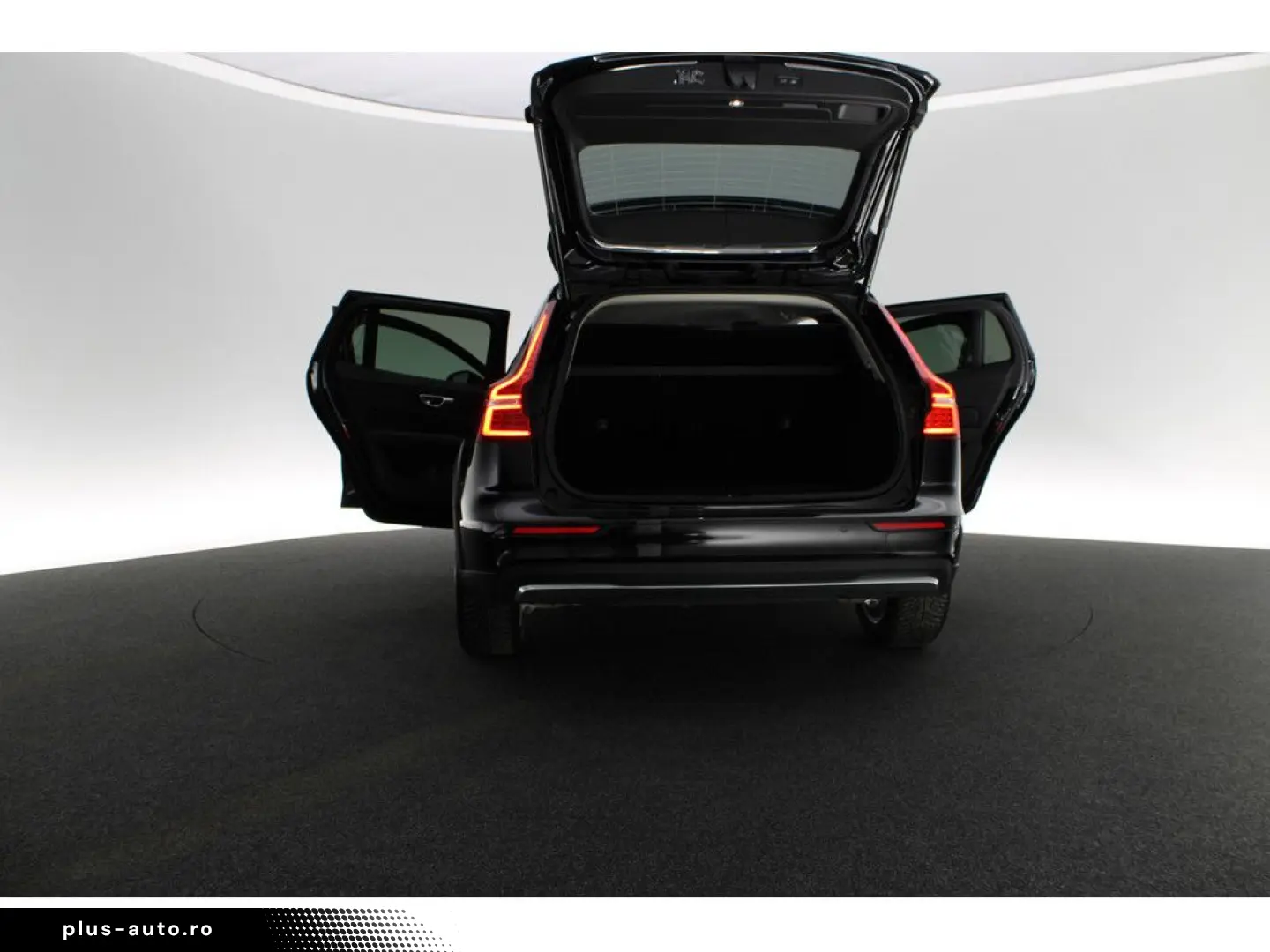 VOLVO V60 Cross Country B4 Plus AWD KAMERA NAVI LED