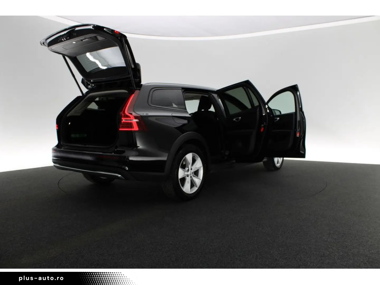 VOLVO V60 Cross Country B4 Plus AWD KAMERA NAVI LED